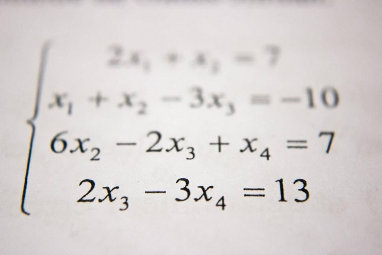 Cómo enseñar un curso de ecuaciones racionales para estudiantes de precálculo